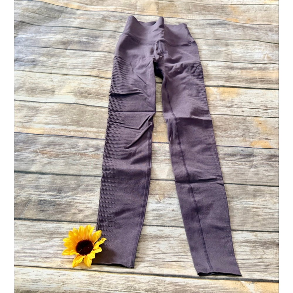 FABLETICS ATHLETIC LEGGINGS - Picture 3 of 4